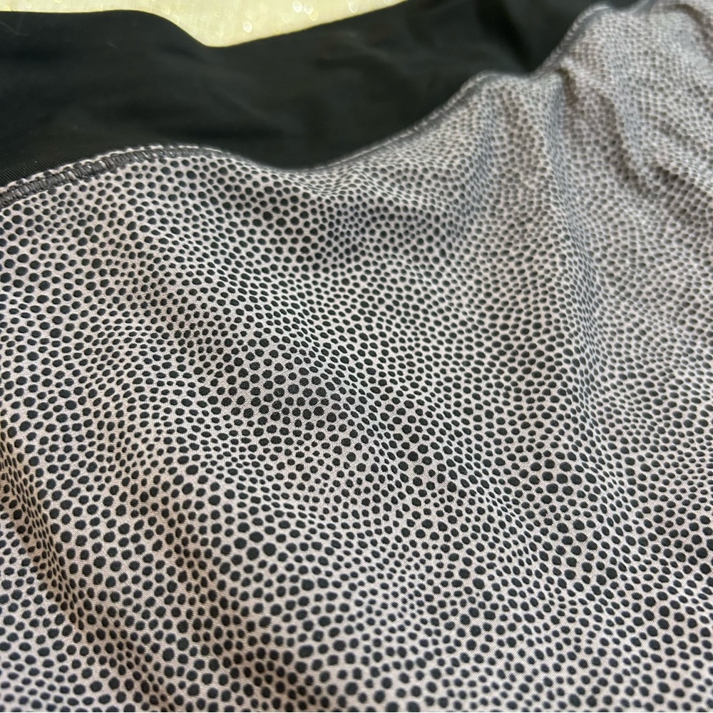Lululemon Skort Flat Front Pleated Back 5 Pockets Dotted Print Elastic Grip 4 - Picture 4 of 11